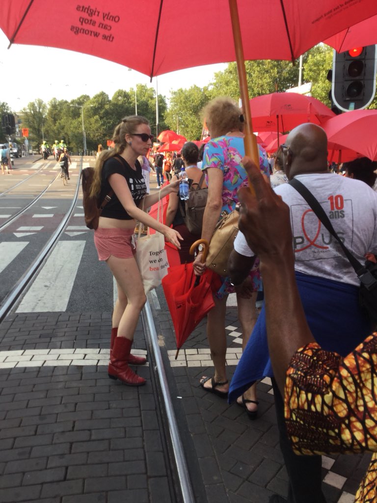 Marcha global de prostitutas recorre Ámsterdam para pedir derechos y  respeto - 24 Horas