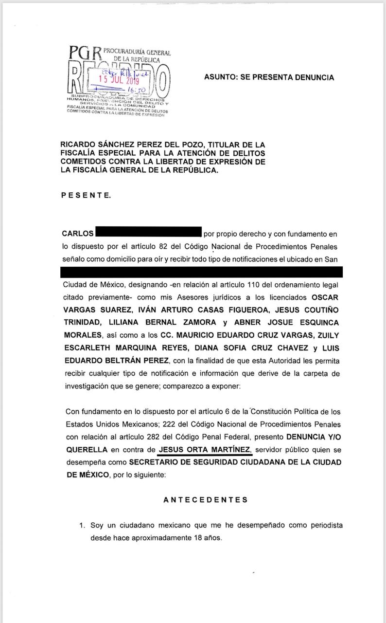 Reportero Carlos Jiménez presenta denuncia ante la FGR por amenazas del jefe de la Policia de la CDMX