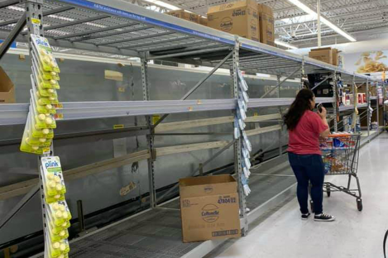 Monterrey vive compras de pánico tras primer caso de