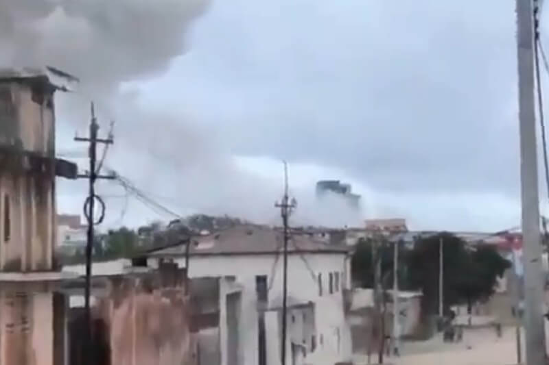 Ataque con coche bomba a hotel en Mogadiscio, Somalia