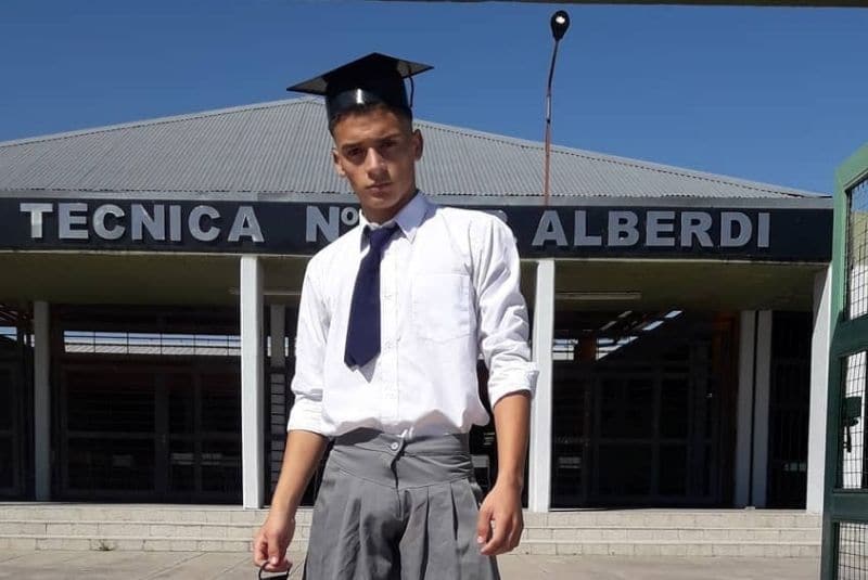 ESTUDIANTE