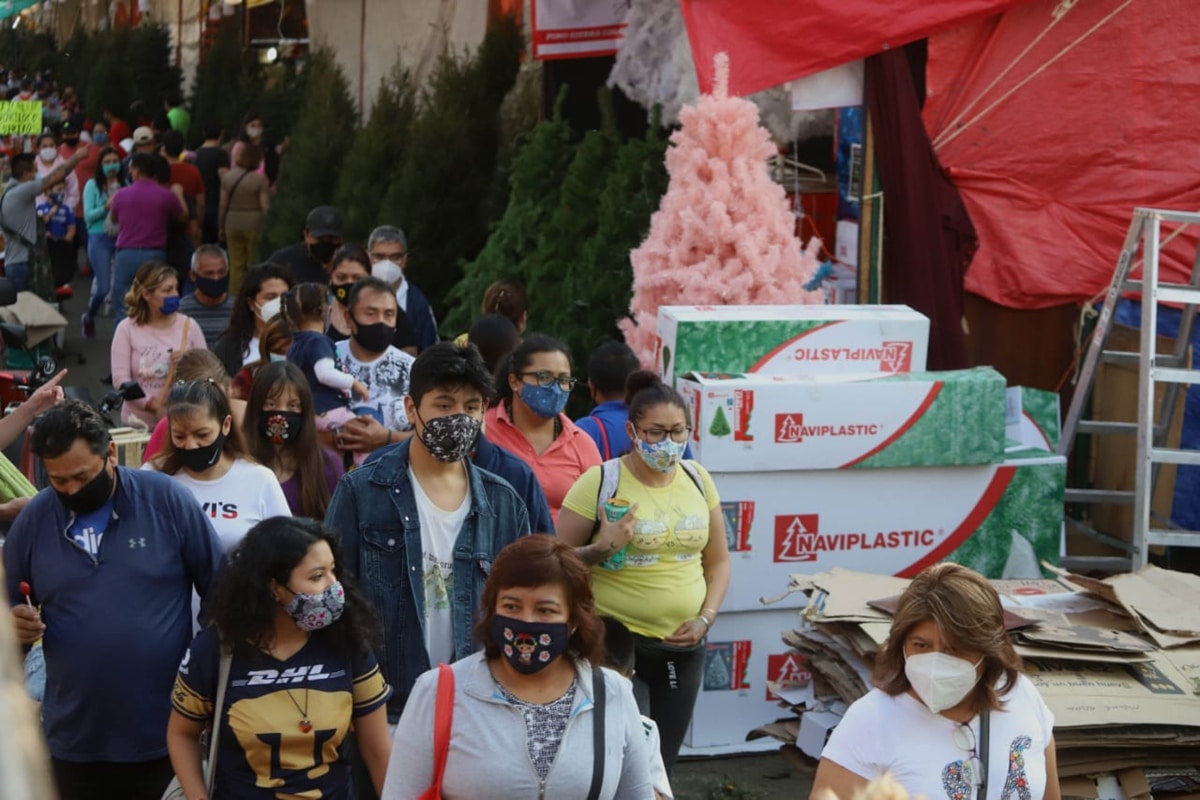 Alta afluencia de visitantes en el Mercado Jamaica - 24 Horas