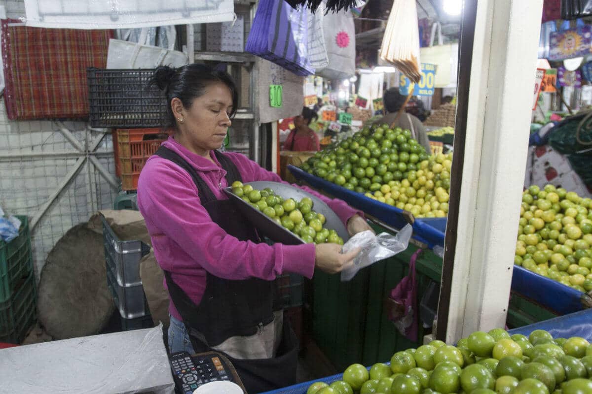 Mientras tanto, el índice de precios subyacente aumentó 0.52% quincenal y 3.81% anual