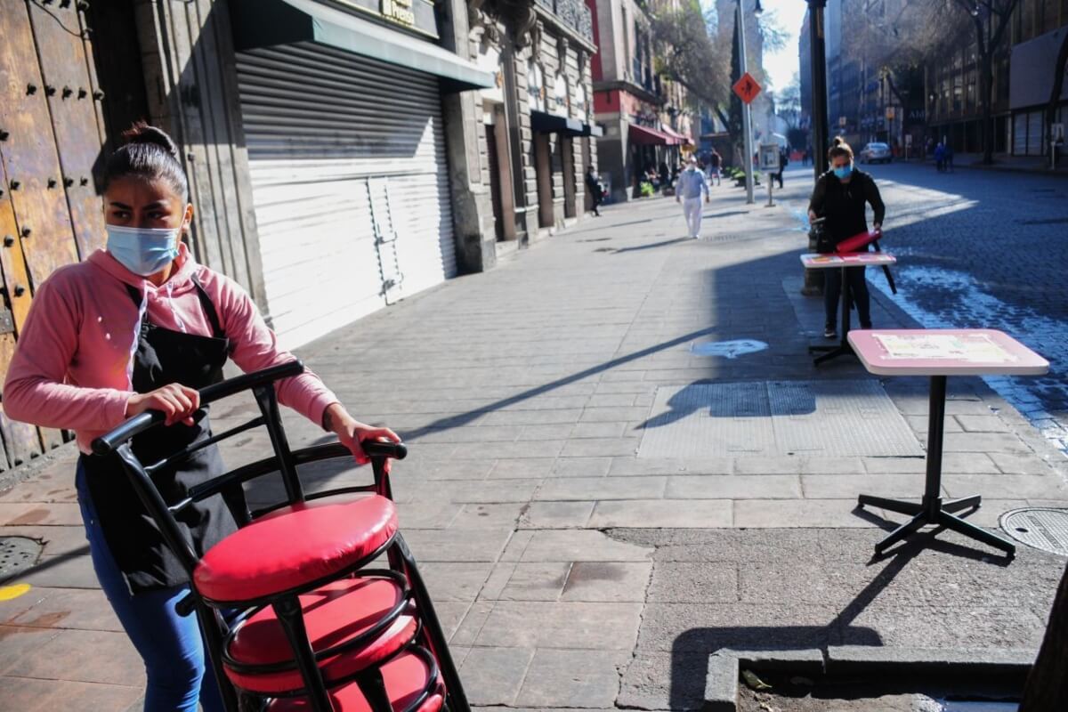 En cuanto a jornadas laborales, la población que se dedica a trabajar de 35 a 48 horas semanales aumentó en 424 mil personas