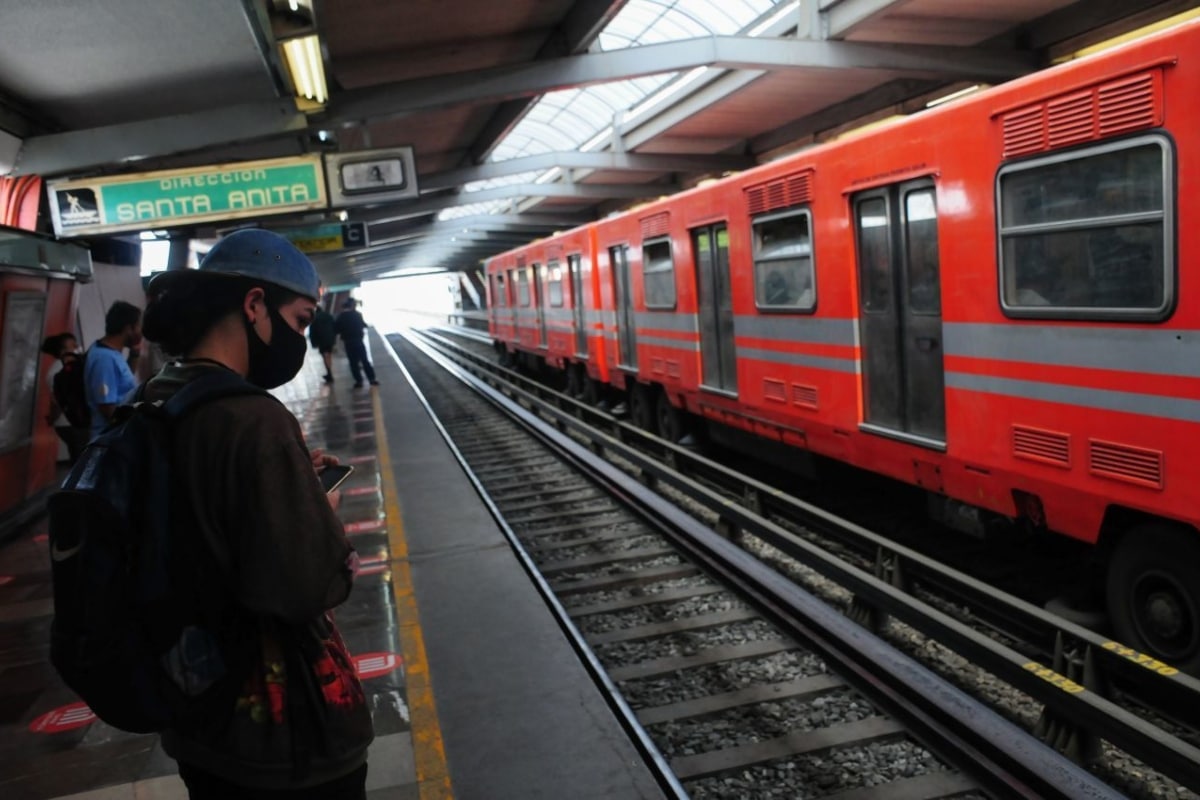 Primero reanudará servicio la Línea 1, luego y de manera escalonada la Línea 3 y posteriormente la Línea 2 donde también también operarán con sólo 10 trenes