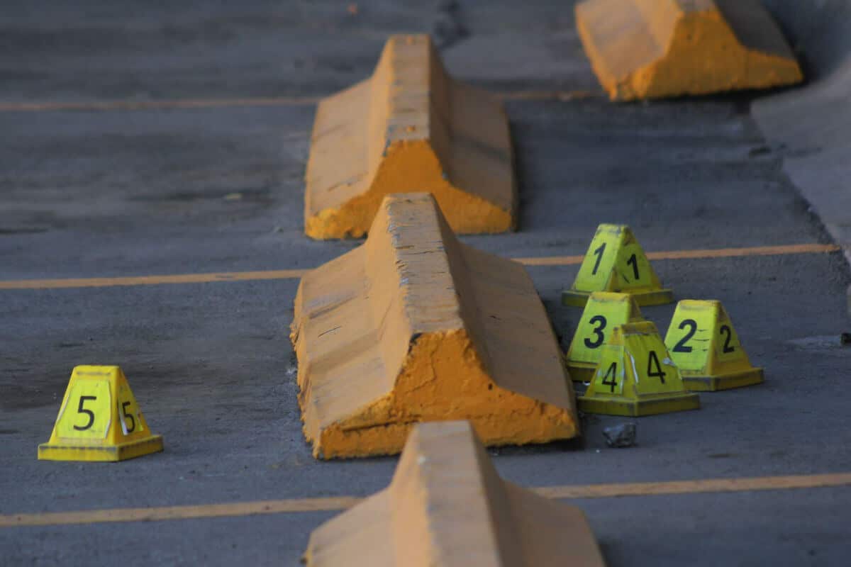 En Irapuato la Fiscalía tomó conocimiento de un muerto por disparos de arma de fuego en la calle Granjeros en la colonia Los Fresnos