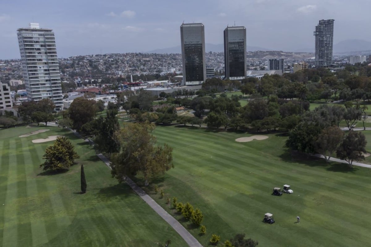 Juez suspende posibilidad de Bonilla de publicar expropiación del Club  Campestre Tijuana - 24 Horas