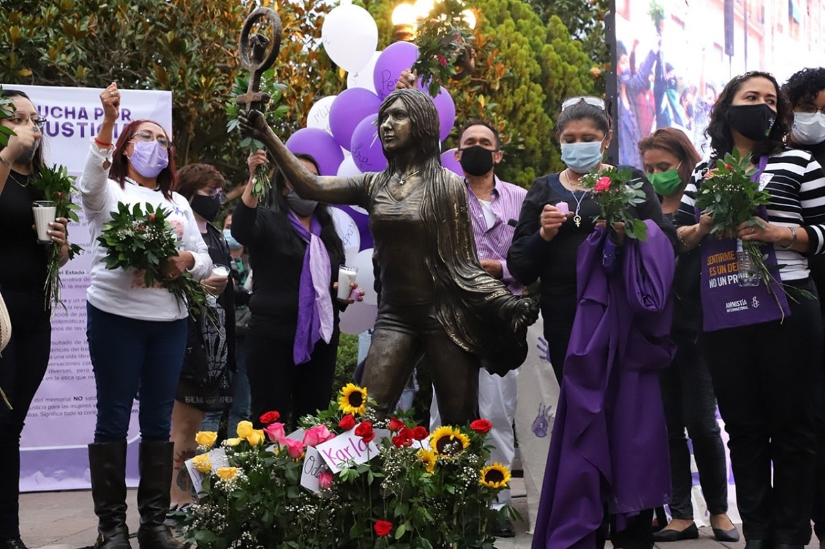 Memorial por feminicidios