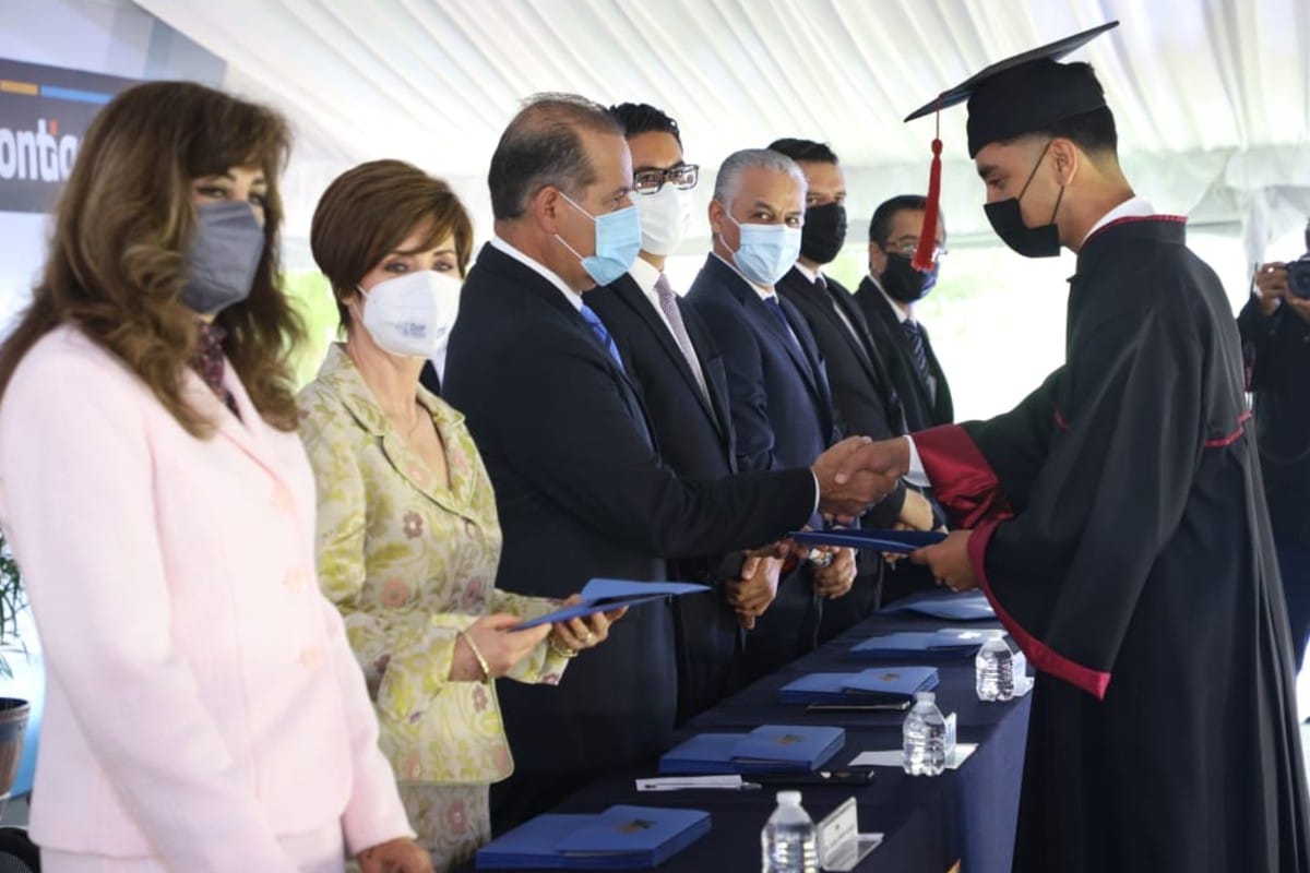 Profesionistas titulados en Aguascalientes