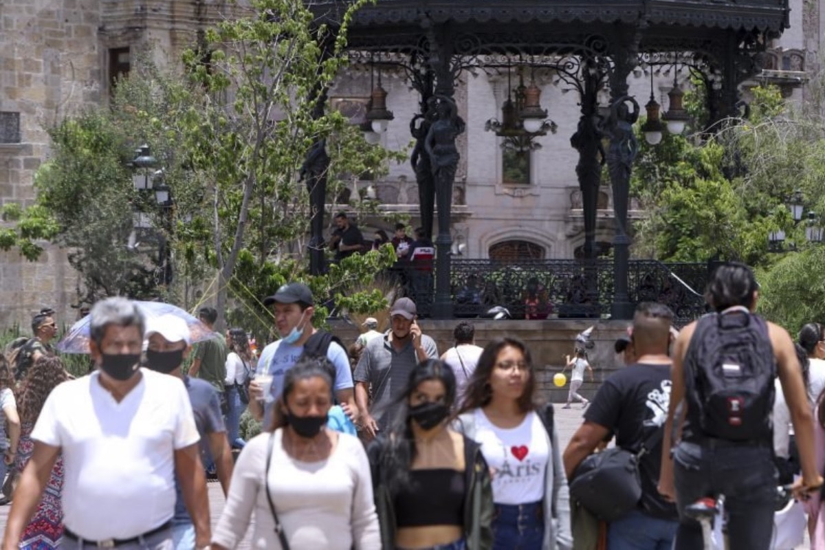 Tapatíos abarrotan Centro Histórico