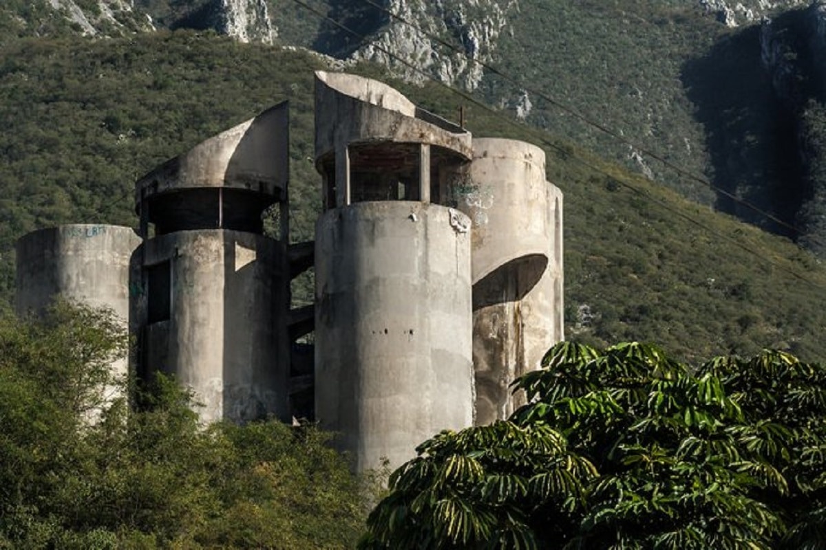 La casa de los tubos