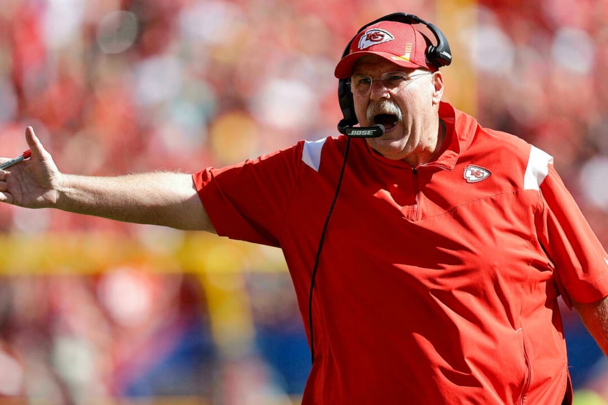 Entrenador De Chiefs Sale Del Hospital; Planea Volver Pronto - 24 Horas