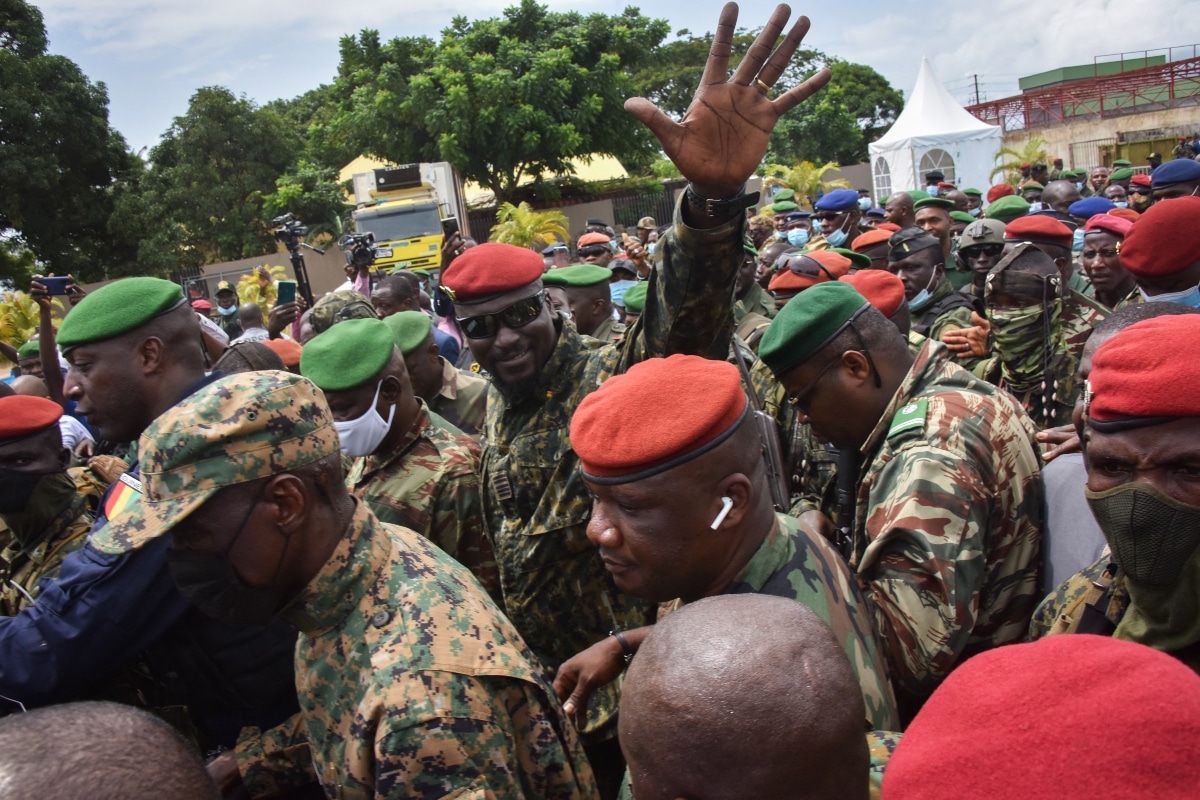 Preocupa a la industria el golpe de Estado en Guinea - 24 Horas