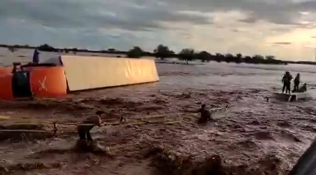 Rescate de personas en Nayarit.