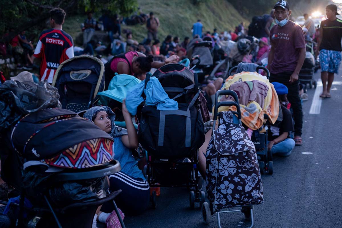 Pide AMLO investigar a guardias que dispararon contra migrantes