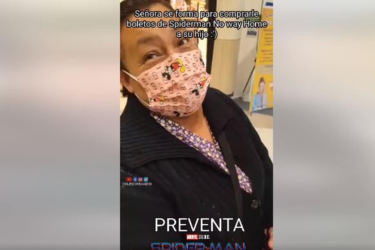 Video: Madre formada para boletos de Spider-Man conmueve a las redes