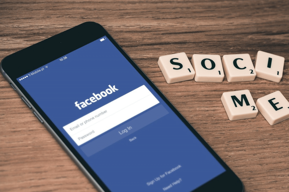 Foto: Pixabay | En el cumpleaños de Facebook te hacemos una lista de herramientas útiles en esta red social