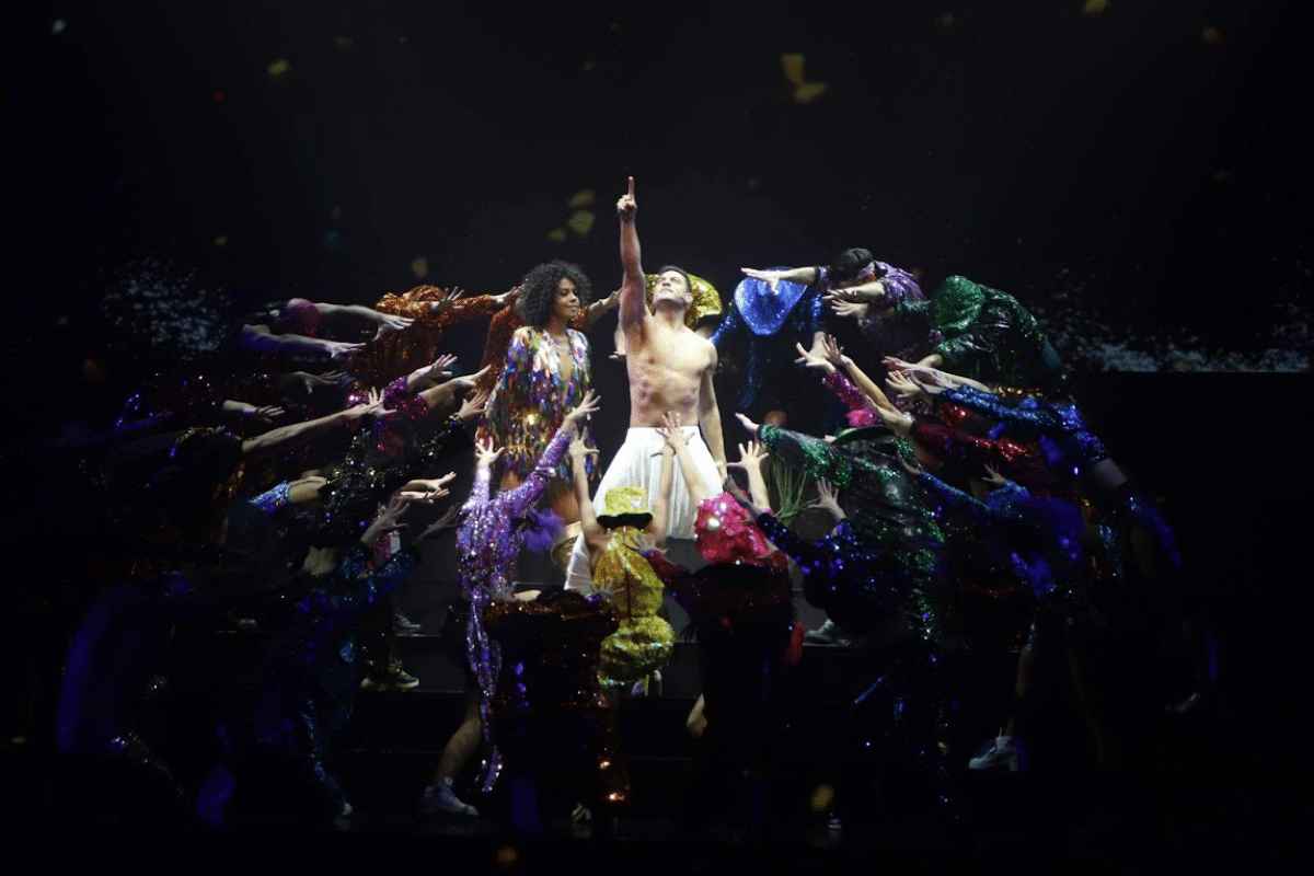 Carlos Rivera, Fela Domínguez Y Kalimba Llenaron De Colores El Teatro ...