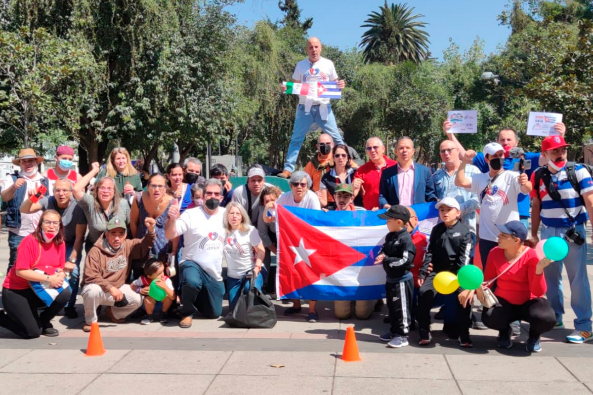 Caravana con causa protestan en CDMX contra bloqueo a Cuba 24 Horas