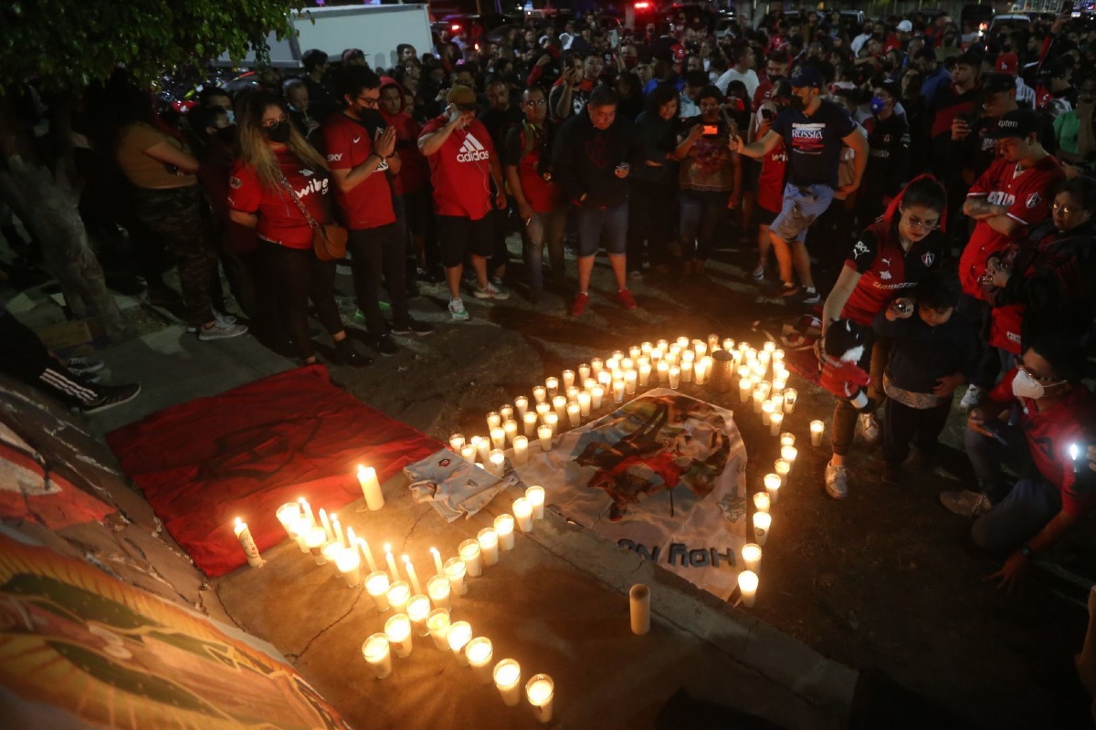 Violencia en estadio refleja grave estado de sociedad mexicana: Iglesia 