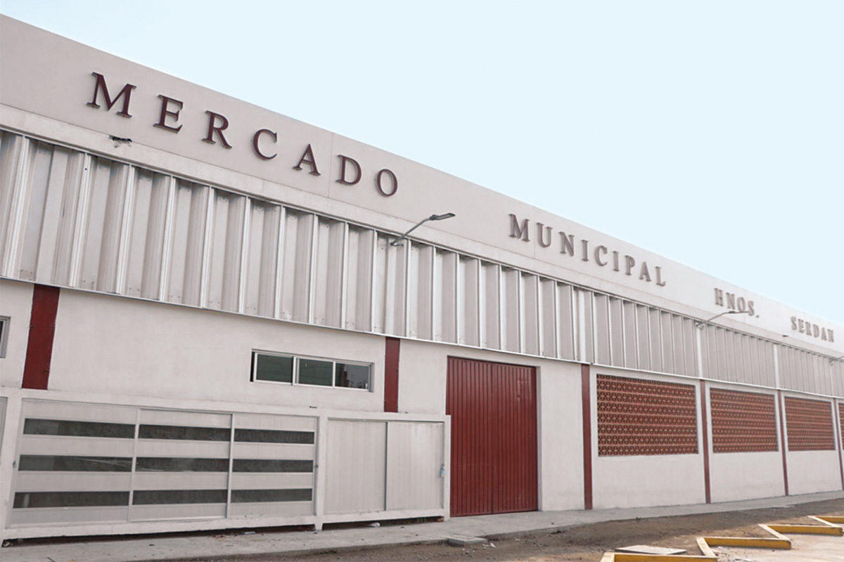 Inaugura Barbosa Huerta mercado en Huejotzingo 