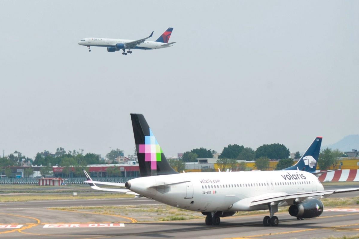 Niño que viajaba en avión rumbo a la CDMX, termina en Querétaro