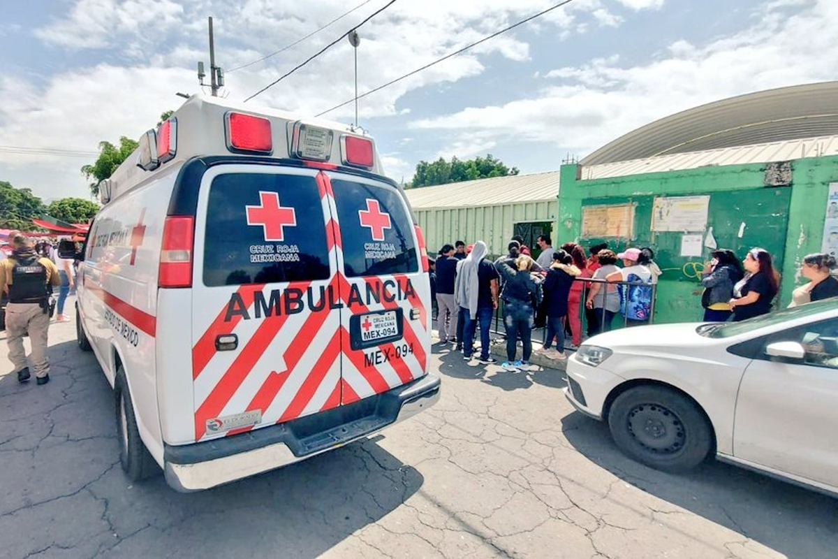 Estudiantes de primaria, intoxicados con aparente marihuana.