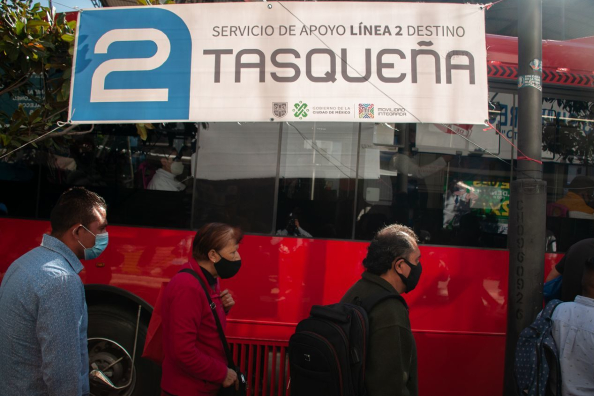 Línea 2 del Metro suspende servicio por corto circuito .