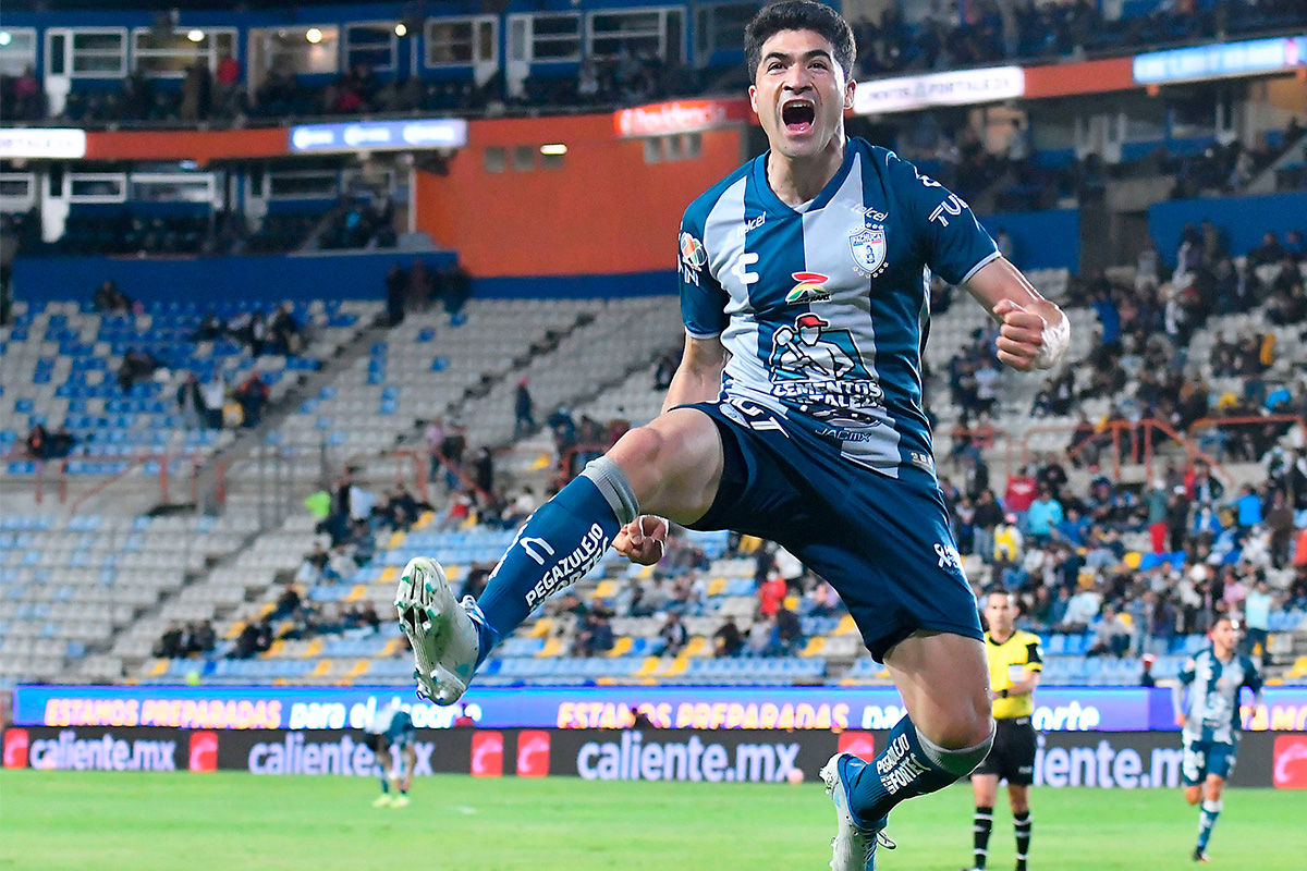 Con el pie derecho. Pachuca vence 2-0 al Querétaro en el cierre de Jornada 1