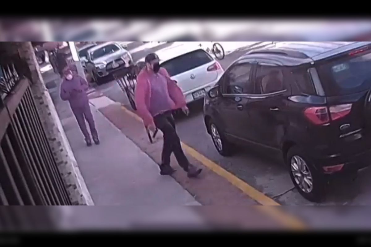 Video: Sujetos Roban Camioneta De Mujer Frente A Su Casa | N+