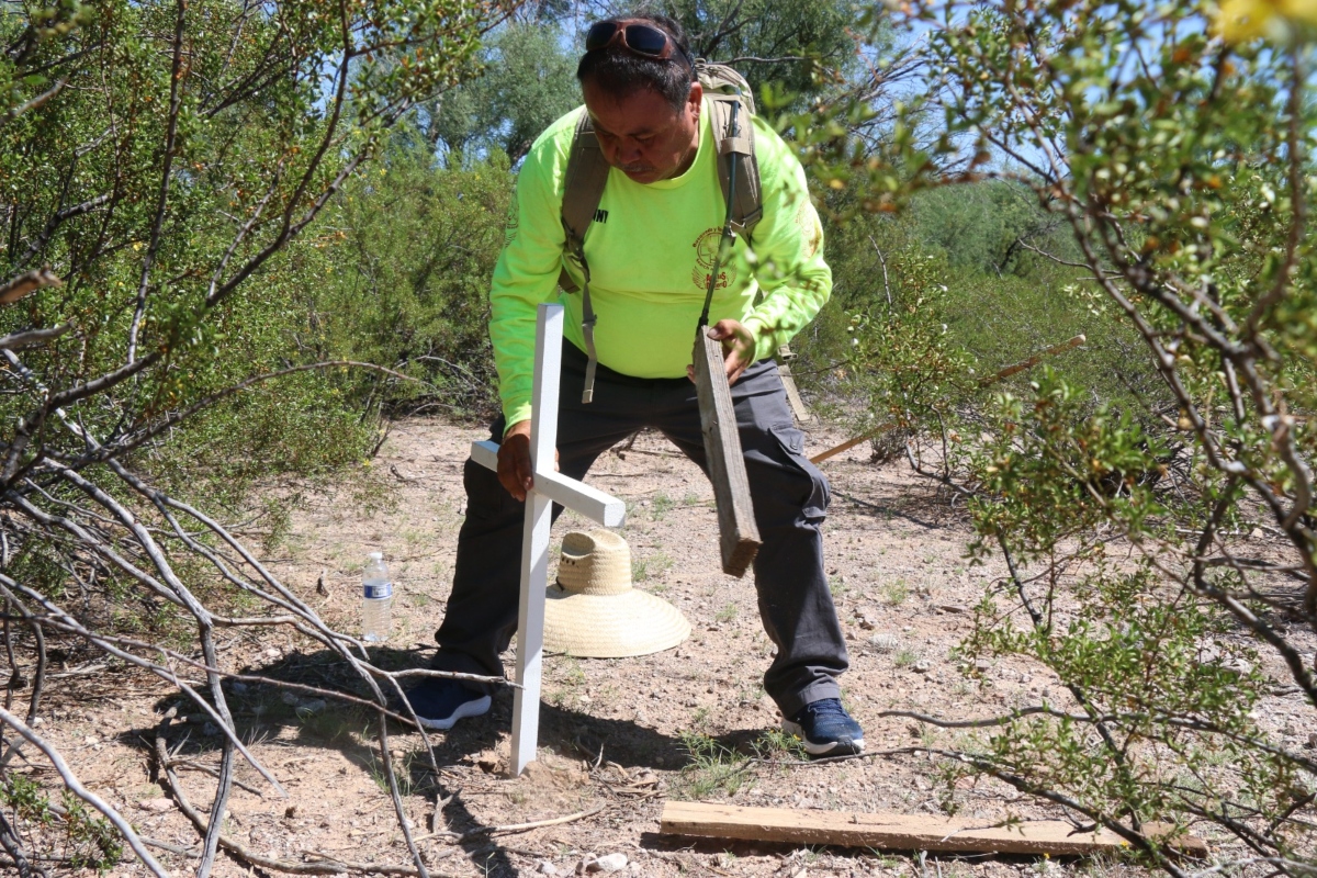 Águilas desafían al desierto, tras migrantes abandonados - 24 Horas