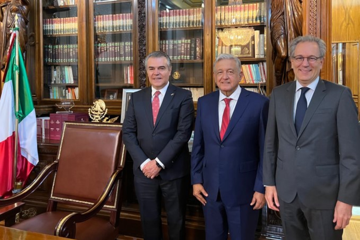 AMLO REUNIÓN