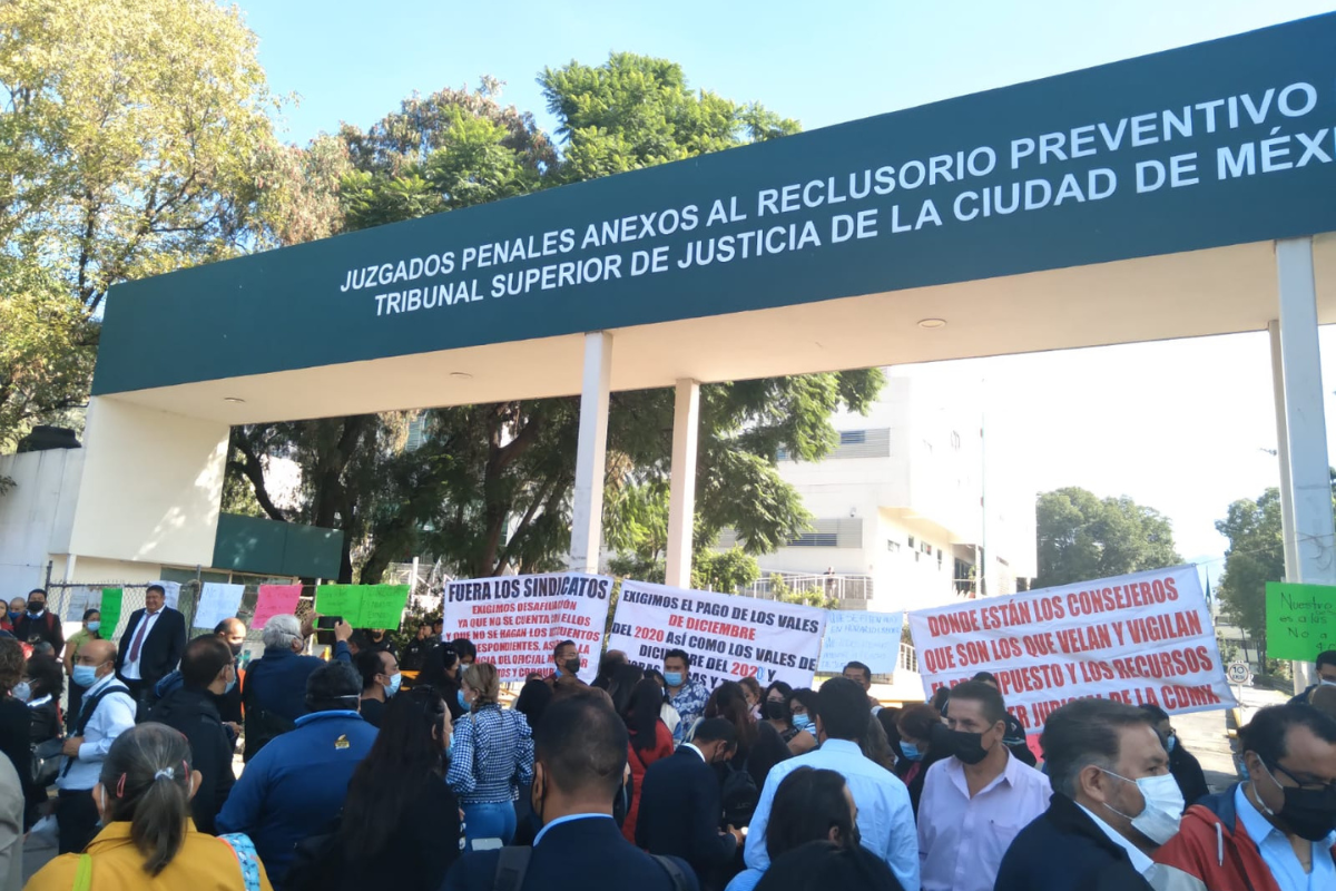 Trabajadores Cierran Juzgados Del Reclusorio Norte Como Protesta 1958