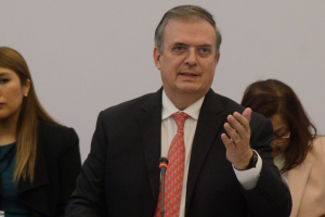 El canciller Marcelo Ebrard informó que EU otorgará casi un millón de visas y permisos de trabajo en dos años.