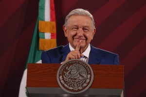 AMLO informó que se analizará la sustitución del fentanilo por otros analgésicos con la intención de prohibir el opioide sintético.