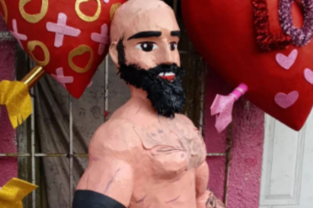 Diablos señorita! Crean piñata de Babo inspirada en su polémico video:  incluye las perlas
