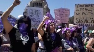 AMLO señaló que la violencia en las protestas feministas le resta fuerza al movimiento.