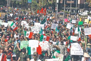 De verde, alzan la voz por el “Pueblo uniformado”