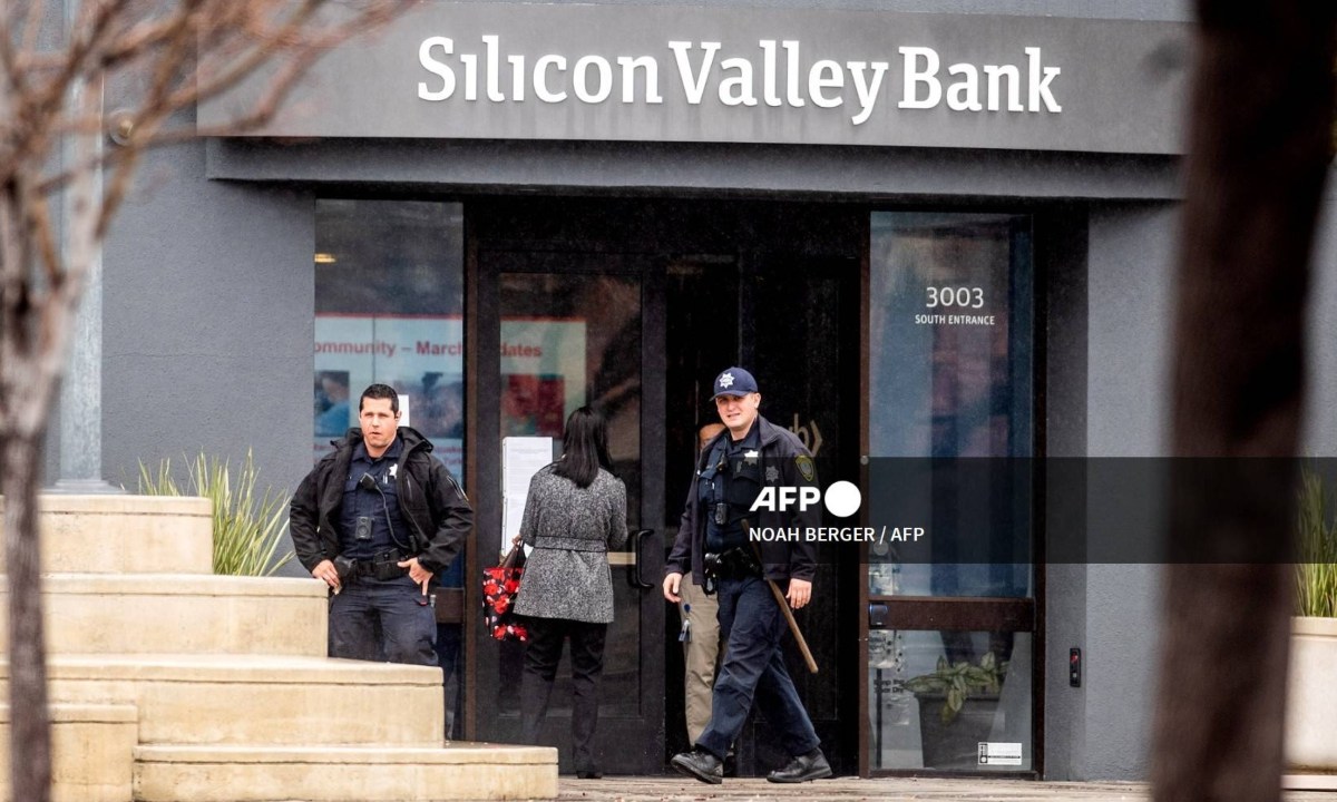 SILICON VALLEY BANK