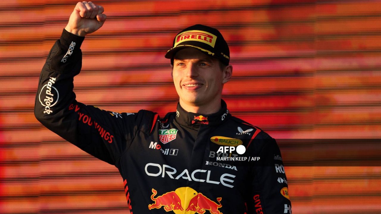 F Verstappen takes the Australian GP in a bumpy race Checo Pérez remains in fifth position