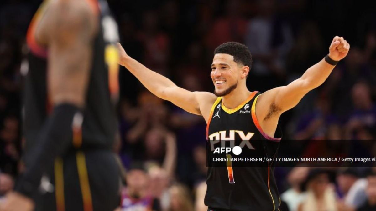 Foto:AFP|¡Sorprendente! Devin Booker anota 47 puntos ante los Denver Nuggets