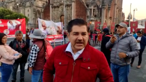 Foto: Luis Valdés | Integrantes de Antorcha Campesina iniciaron una movilización en el Zócalo.