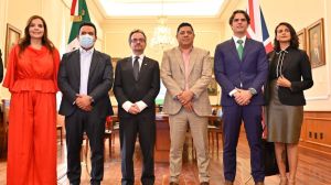 Se reúne Gobernador Ricardo Gallardo en Palacio de Gobierno, con Jon Benjamin, Embajador Británico en México