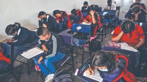 Aquí te contamos cuál es la razón por la que estudiantes de nivel  básico deberán asistir a clases el próximo sábado 17 de junio.