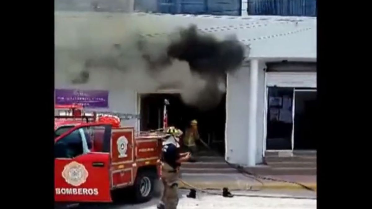 Se registra incendio en Instituto Electoral en Coahuila.