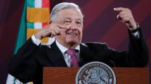 AMLO - INE