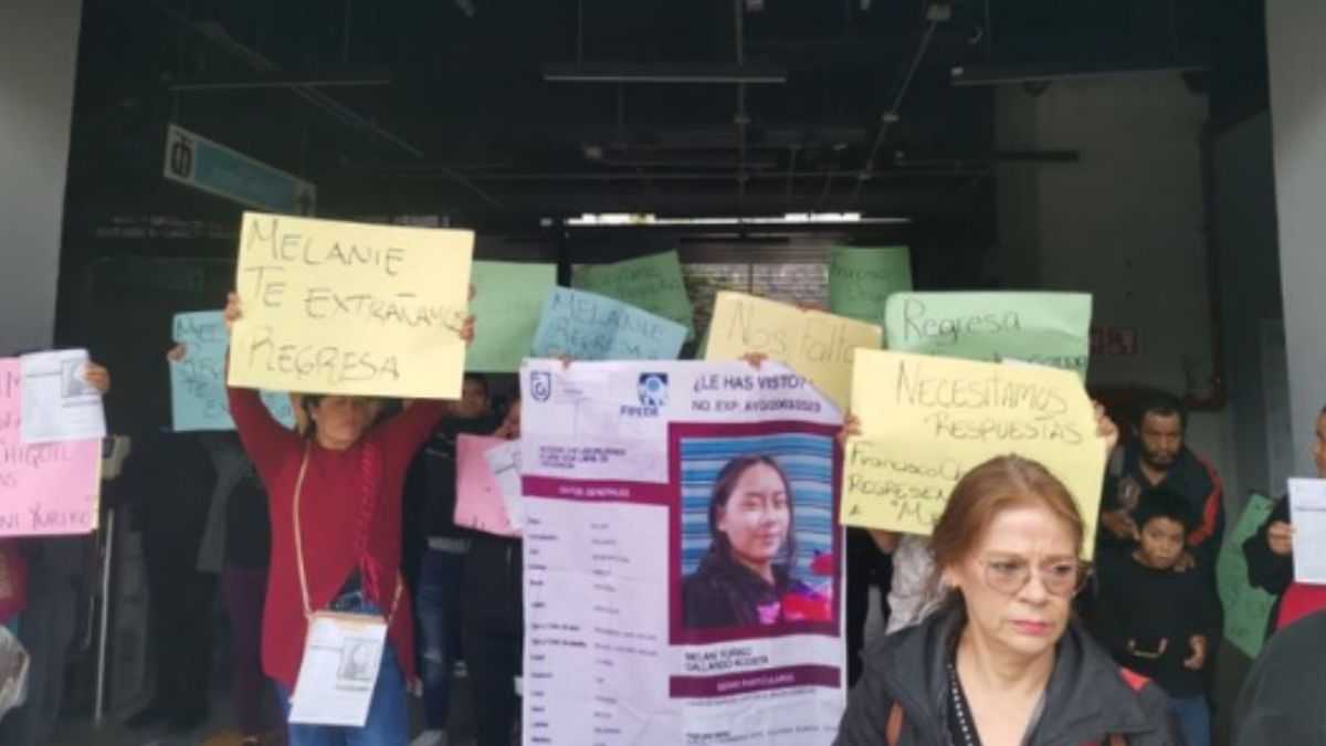 Foto:Twitter/@10LilianaGomez|Bloquean la estación del cablebús Cuautepec tras la desaparición de Melanie Gallardo