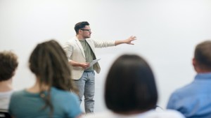 Debido al Consejo Técnico las clases se suspenden los últimos viernes del mes