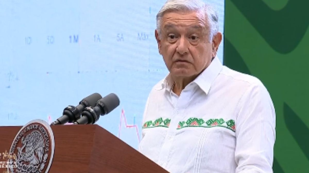 "Me quieren silenciar", acusa AMLO ante la resolución que emitió la Comisión de Quejas del INE