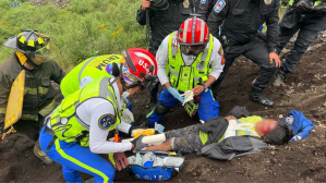 Niño cae a cratér del Volcán Xitle Foto: Twitter SSC CDMX